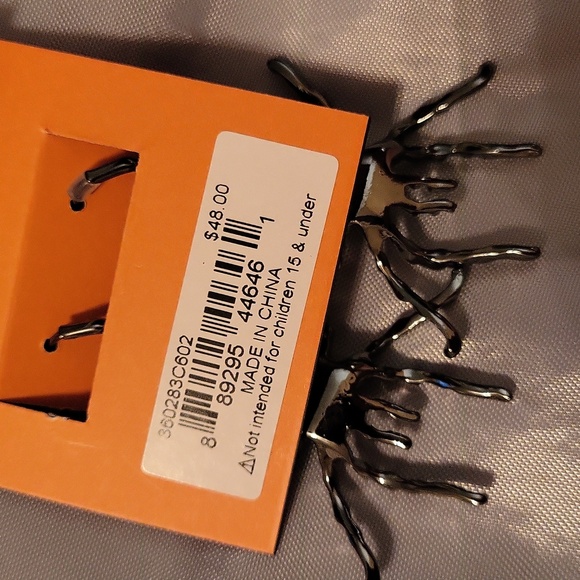 Betsey Johnson large gem spiders - Picture 4 of 6